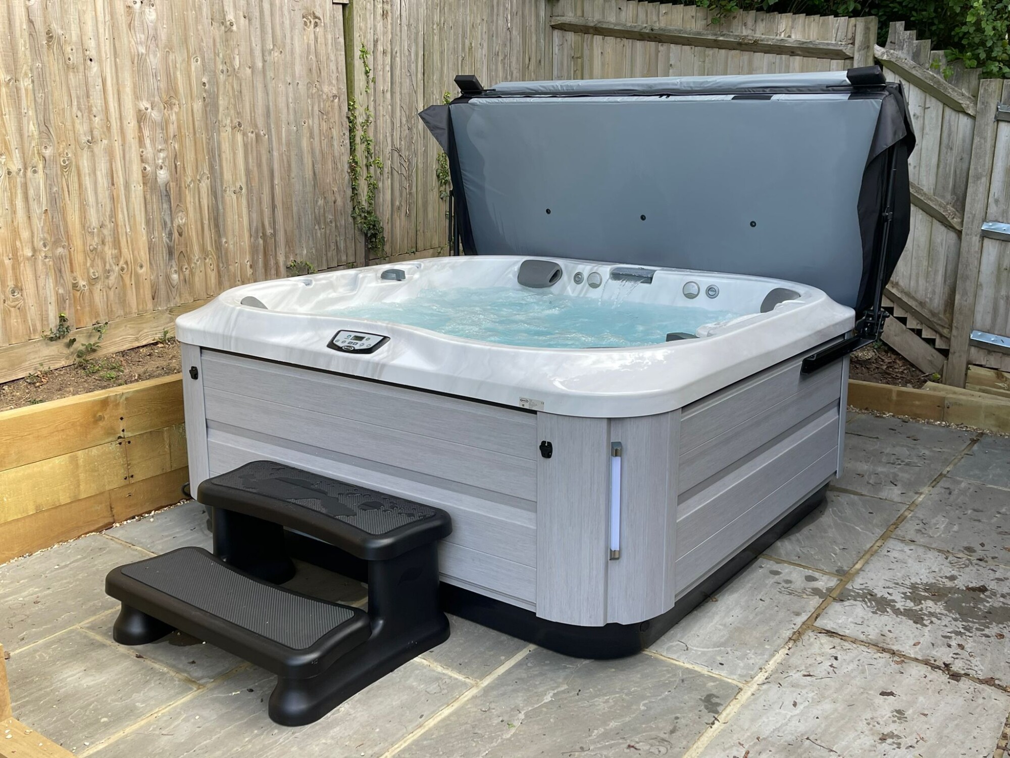 Hot Tubs North Wales | Retailer Of The Year 2023 | Concept Spa